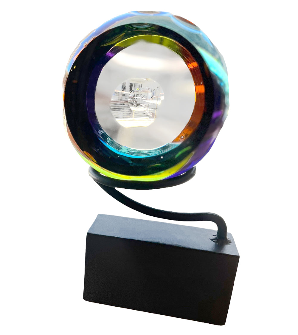 ベン・シルバー作ガラス彫刻「宝石商の目」