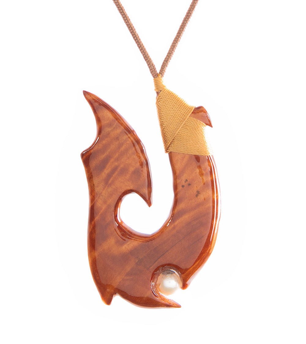 Colgante de koa "Ojo de dragón" con gancho de perla