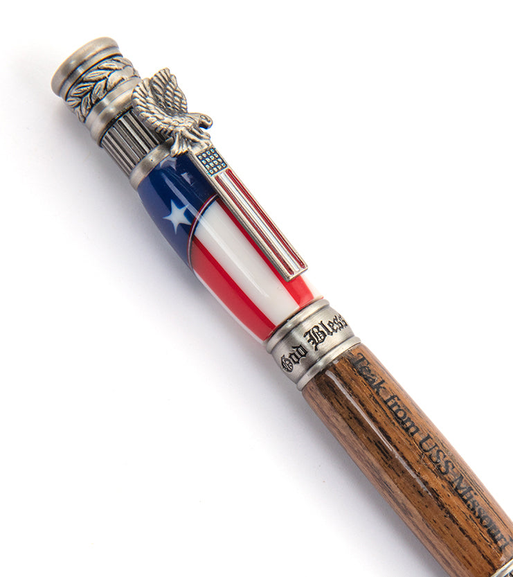 Bolígrafo de teca/resina USS Missouri, peltre Patriot