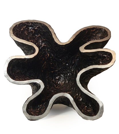 Vasija tallada "Fresno texturizado" de Andy DiPietro