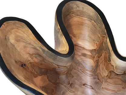 Vasija tallada "Ambrosía Azul II" de Andy DiPietro