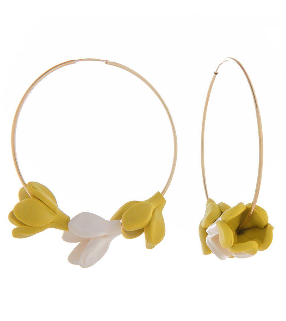 Pendientes de aro grandes con mezcla de pikake