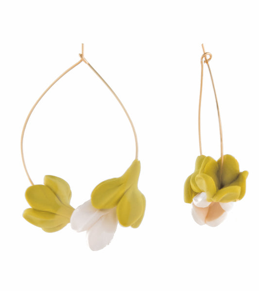 Pendientes Pikake Mix con forma de lágrima