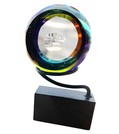 ベン・シルバー作ガラス彫刻「宝石商の目」