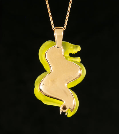 Colgante de anguila de oro amarillo de 14 k y diamantes