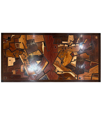 Mural con incrustaciones de madera "Afzel la Tortuga" de Chris Cantwell