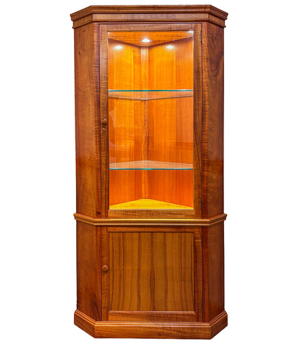 Vitrina de esquina, puerta inferior