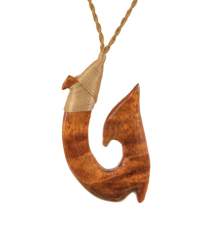 Colgante de gancho Ulua de koa rizado