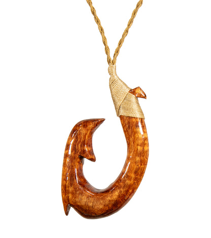 Colgante de gancho Ulua de koa rizado