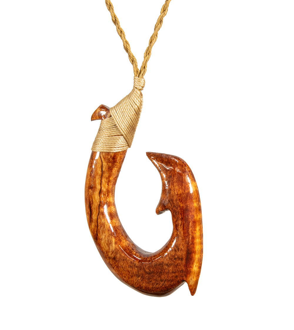 Colgante de gancho Ulua de koa rizado