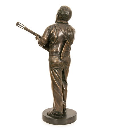 Escultura de bronce "Kaha ka 'Io"