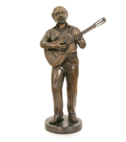 Escultura de bronce "Kaha ka 'Io"