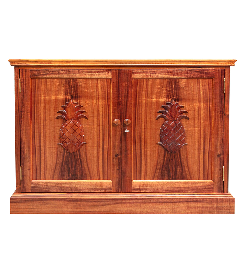 リッチモンド・ビュッフェ、パイナップルの彫刻