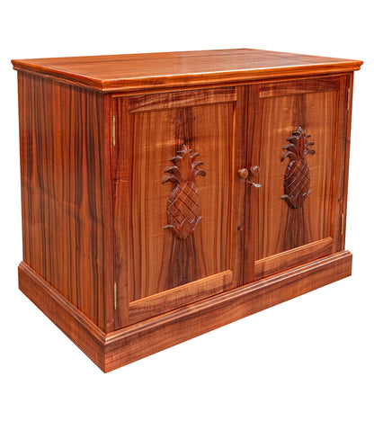 リッチモンド・ビュッフェ、パイナップルの彫刻