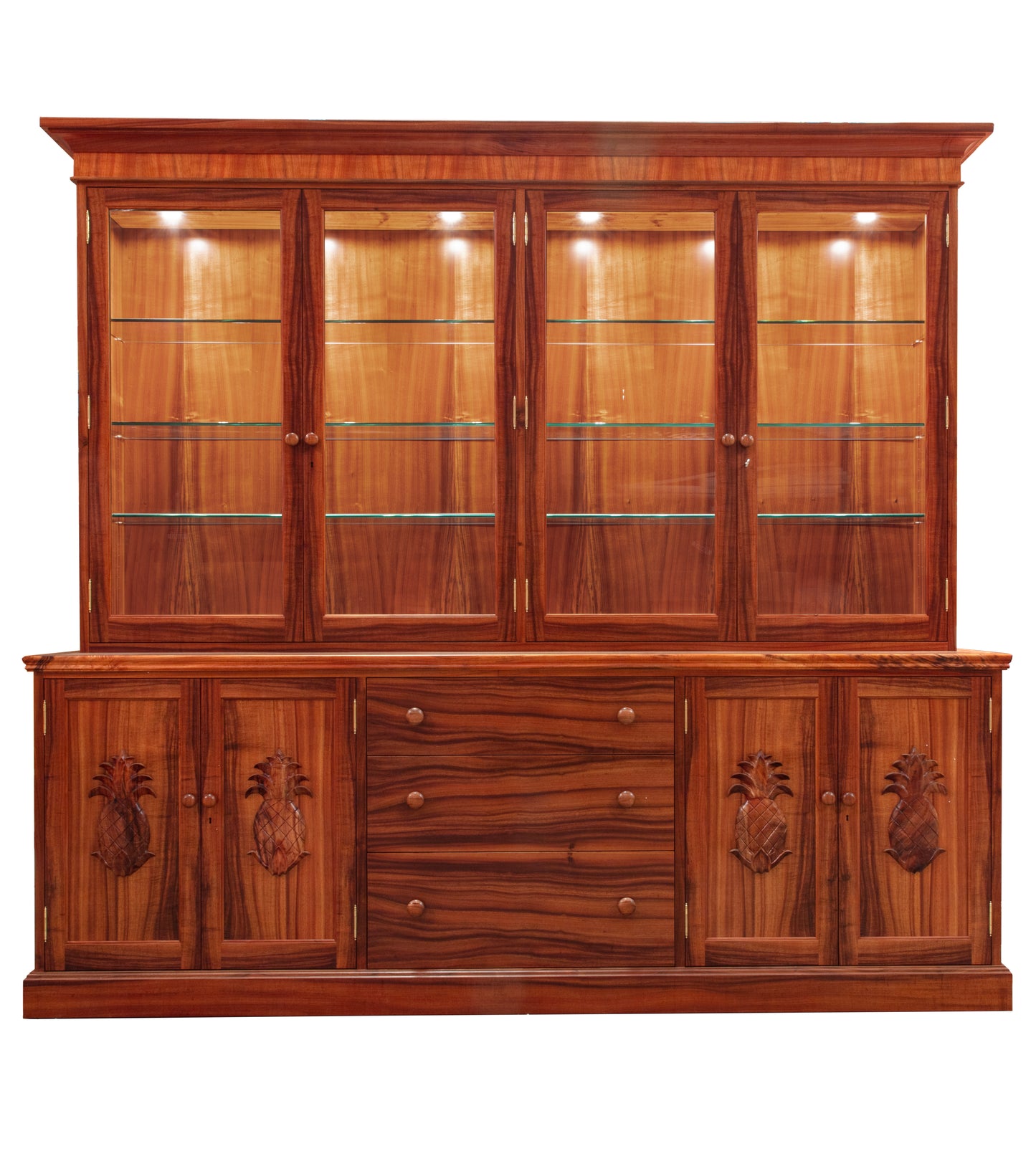 リッチモンド・チャイナ・ハッチ、彫刻されたパイナップル