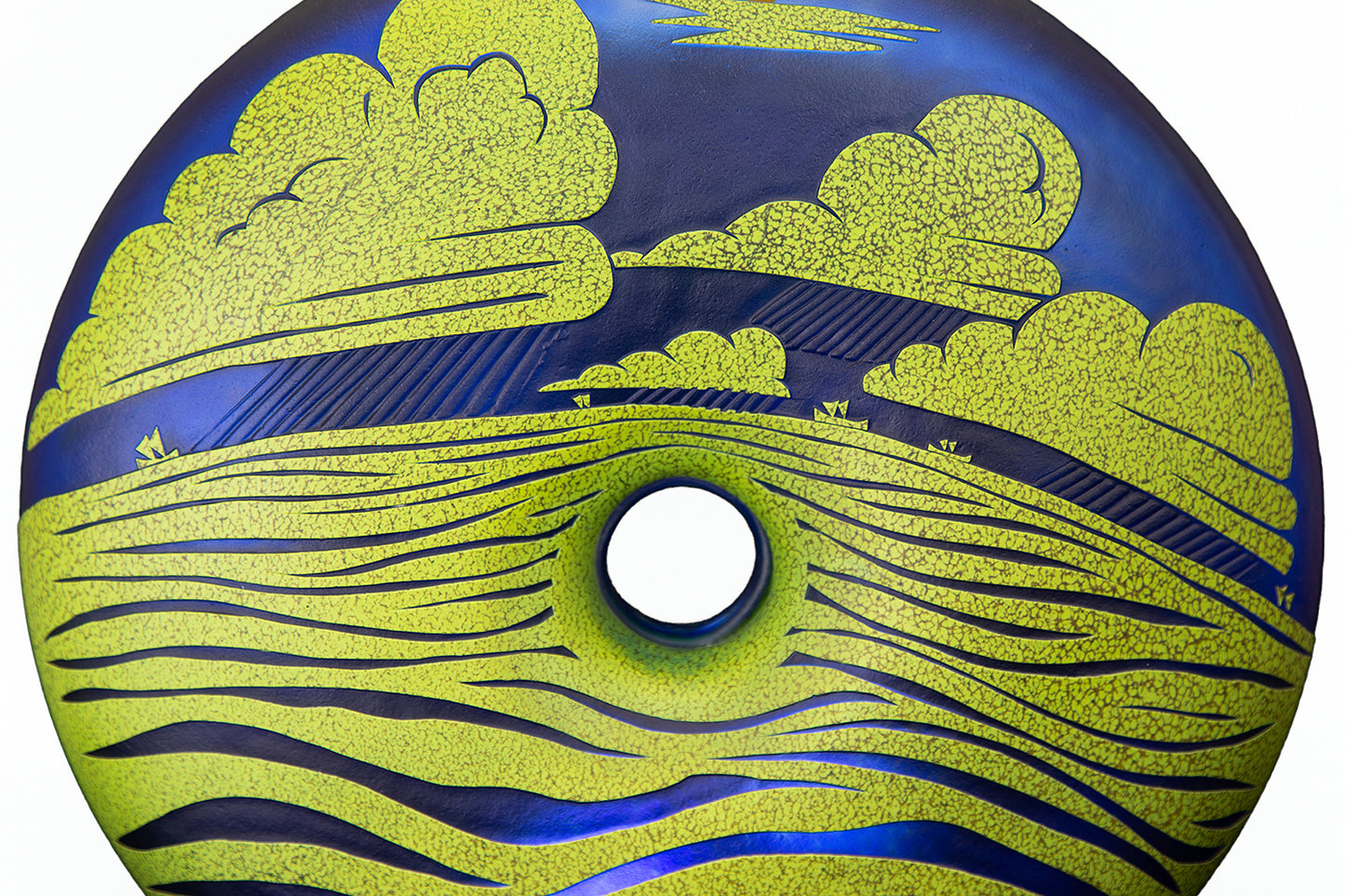 ガラスの「クジラの円盤」彫刻