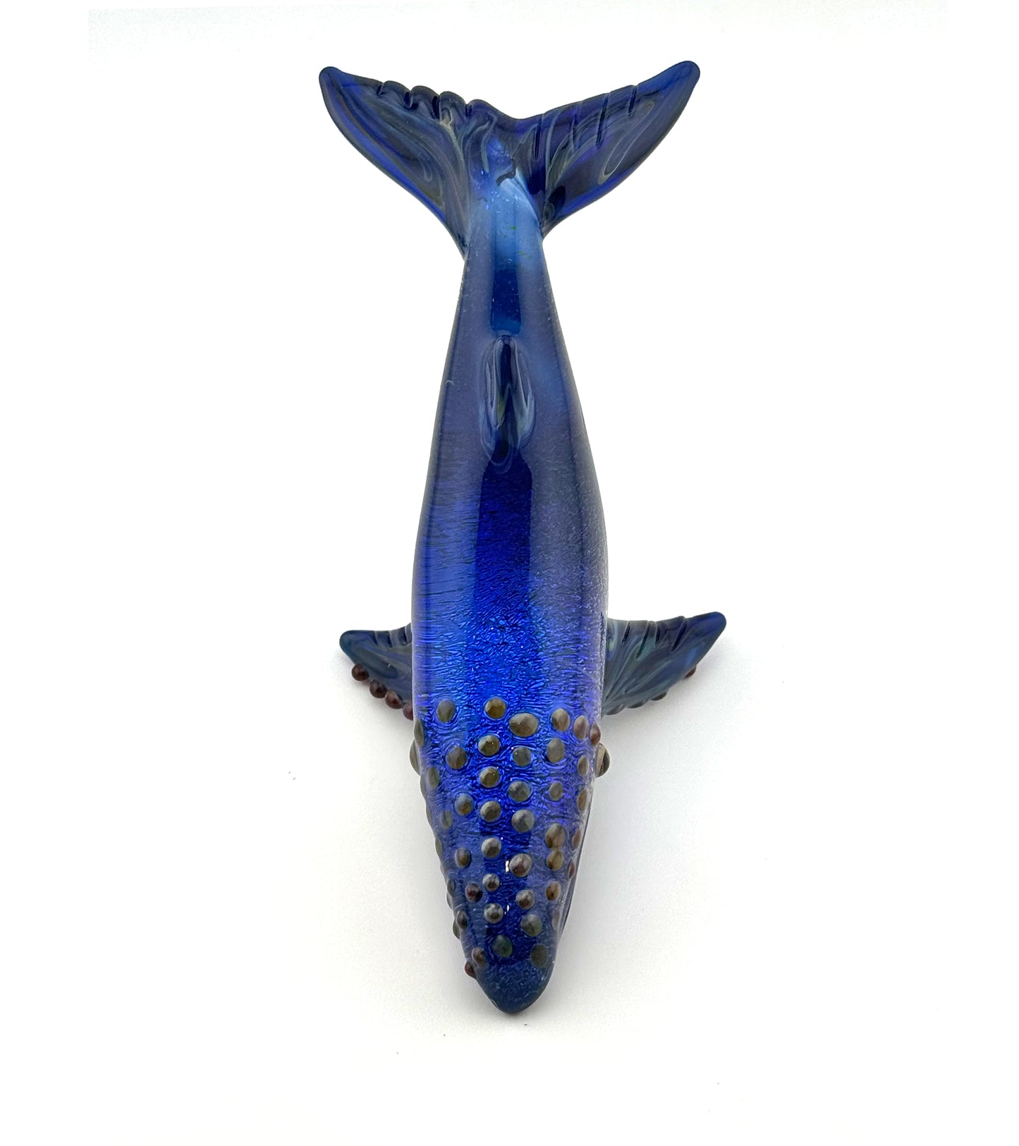 Escultura de vidrio "Gran ballena" de Luke Olsen