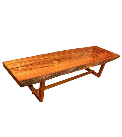 深絞り樹脂を使用したフリーフォームバンケットテーブル