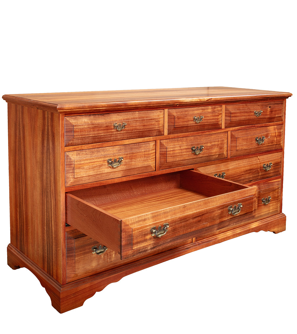 Kamuela 10 Drawer Dresser