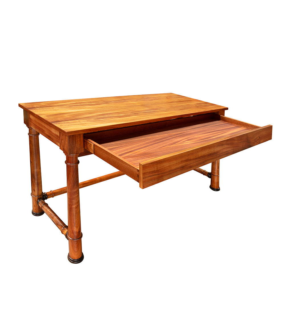 Queen Emma Desk with Drawer