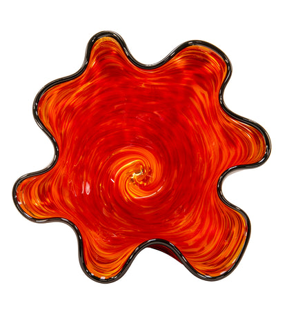 ダニエル・モー作「ひび割れたキラウエアボウル」