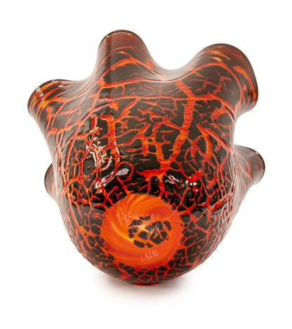 ダニエル・モー作「ひび割れたキラウエアボウル」