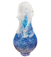 Escultura de vidrio "Kalapana Kai Wave Vase" WV246 de Daniel Moe