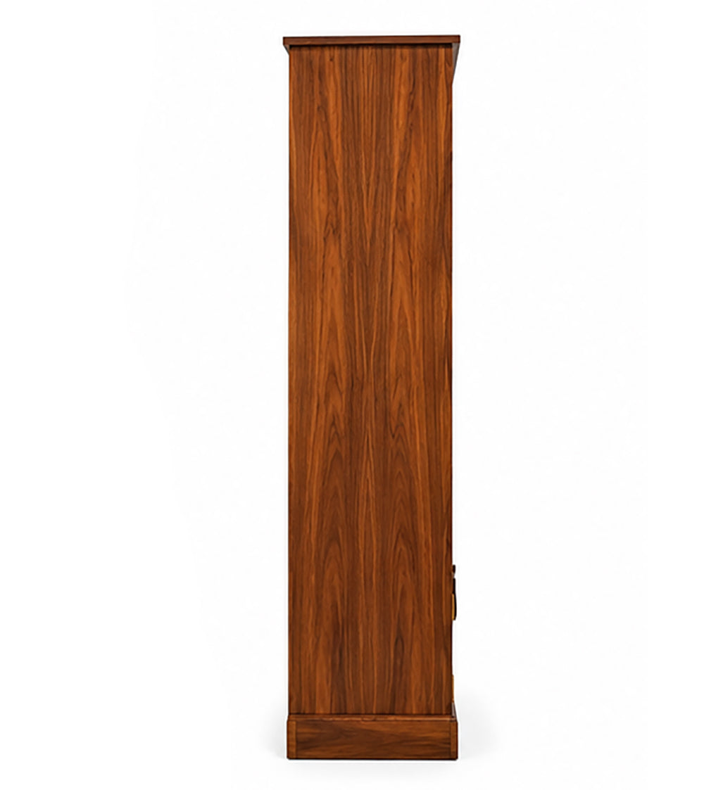 Plantation Bookcase w/Bottom Double Doors