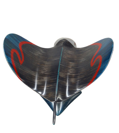 Escultura de madera "Manta" de Rock Cross