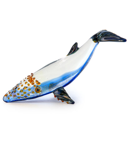 Escultura de vidrio "Gran ballena" de Luke Olsen