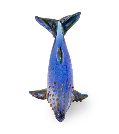 Escultura de vidrio "Pequeña ballena" de Luke Olsen