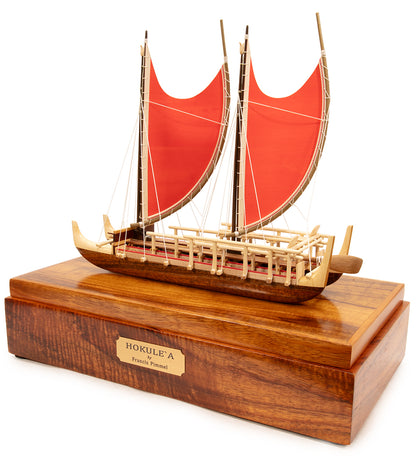 Canoa Koa 12”L “Hokulea” de Francis Pimmel