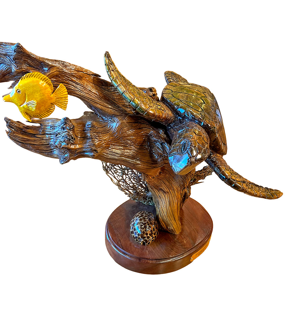 コアウッド彫刻「アイランド・カマアイナ」クレイグ・ニコルズ作