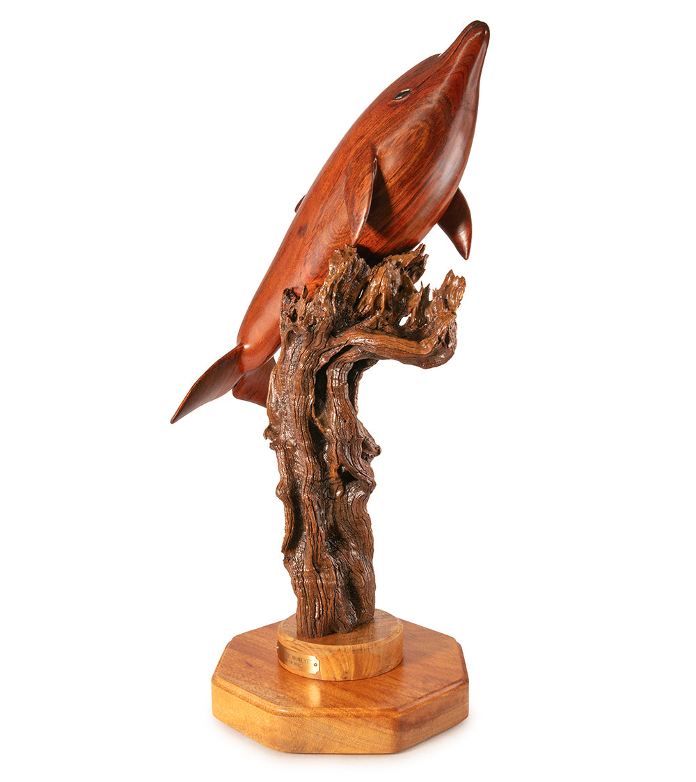 クレイグ・ニコルズ作 コア材彫刻「マジェスティック・モーメント」