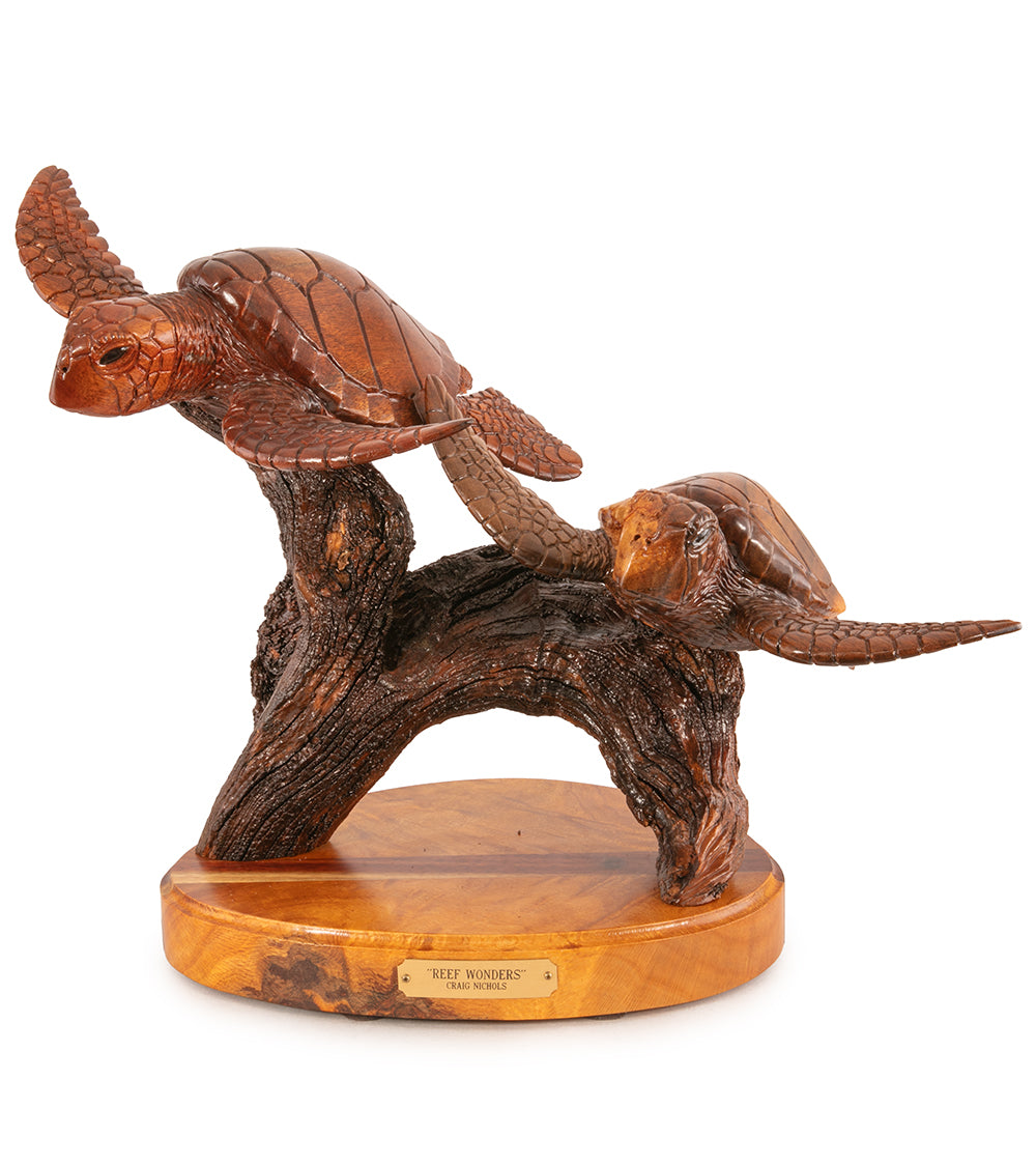 Escultura de madera de koa "Maravillas del arrecife" de Craig Nichols