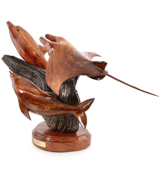 コアウッド彫刻「アイランド・カマアイナ」クレイグ・ニコルズ作