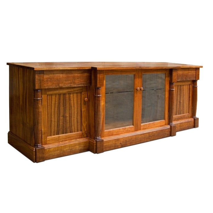 Gabinete de consola Monarch