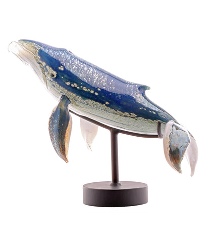 Escultura de vidrio "Ballena" de Ben Silver