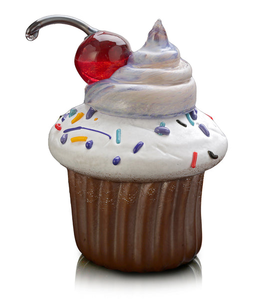 Escultura de vidrio "Cupcake de cumpleaños" de Ben Silver