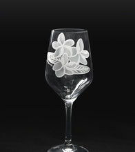 Sand-Etched Plumeria White Wine. Set of 2