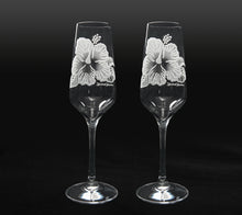 Sand-Etched Hibiscus Champagne. Set of 2