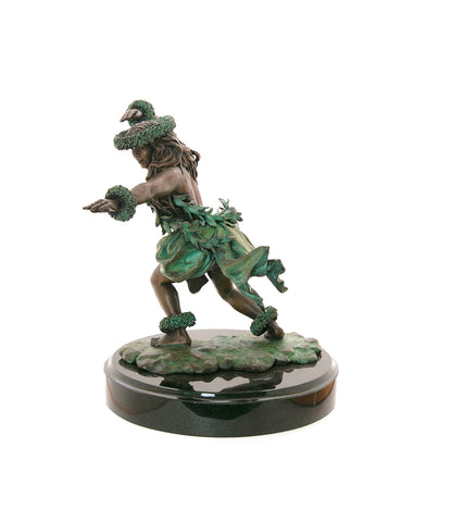 Escultura de bronce "Ku Makani"