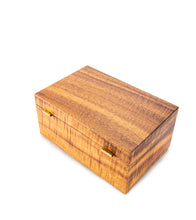 MacArthur Koa Box with Tray - Medium