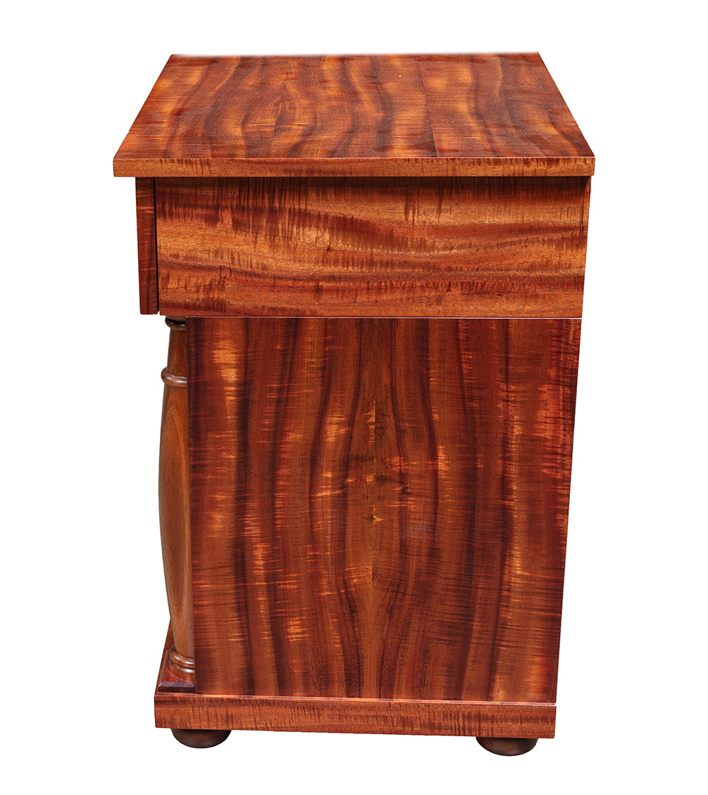 クイーンエマナイトスタンド