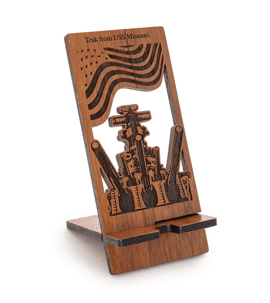 USSミズーリのチーク材製携帯電話用椅子、旗、銃