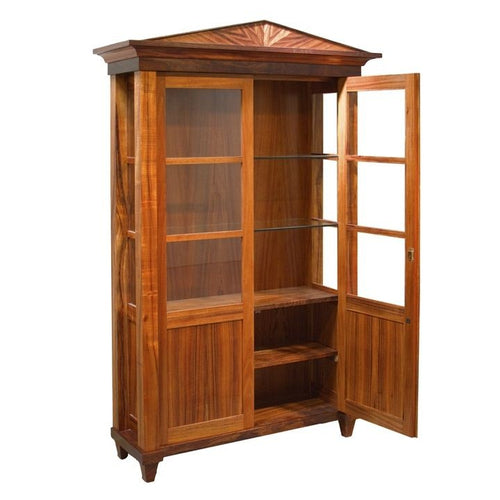 Queen Emma China Cabinet with One Pair of Double Doors
